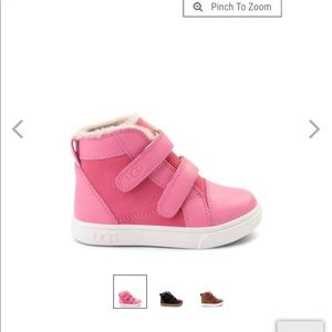 Adorable UGG toddler boots!